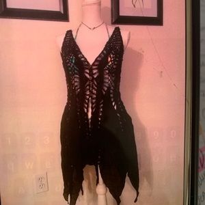 Cover up- medium- new- black